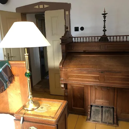 127 Let Stara Se Spanim Na Peci A Finskou Saunou